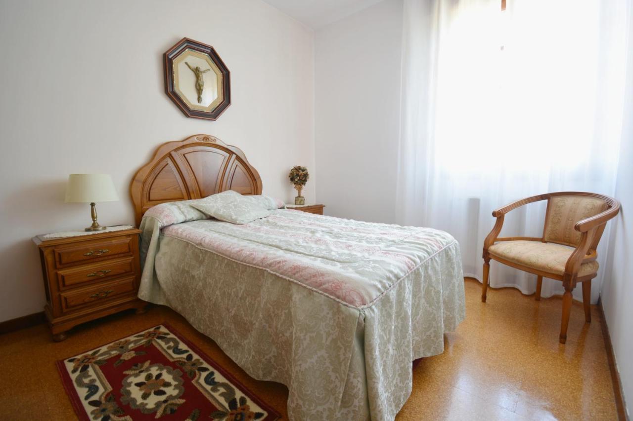 Casa Con Jardin En Vilanova De Arousa 庞特维德拉 外观 照片