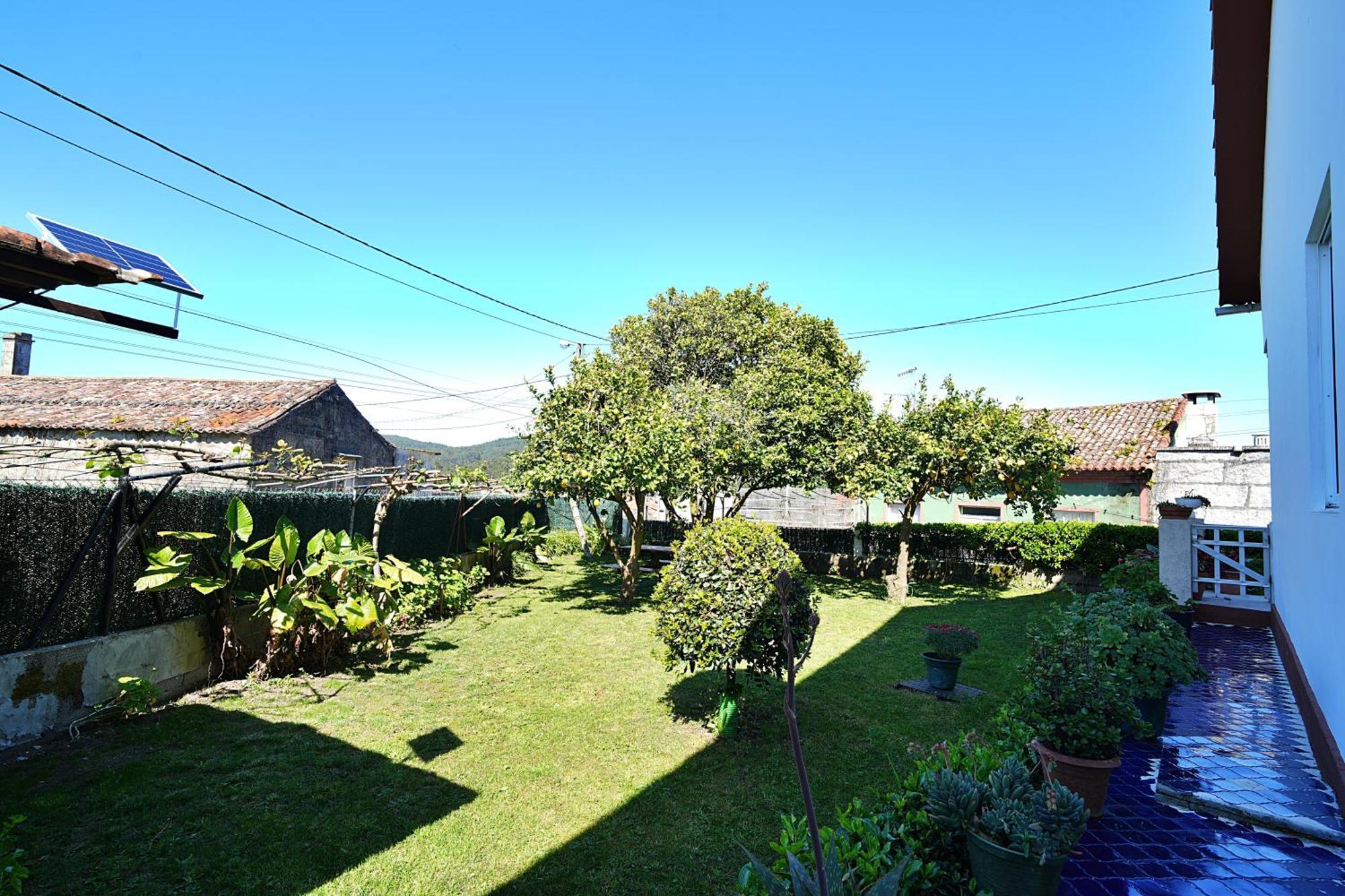 Casa Con Jardin En Vilanova De Arousa 庞特维德拉 外观 照片